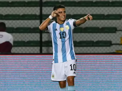 La Seleccin Sub 23 se impuso 5-0 con goles de Thiago Almada (2), Santiago Castr