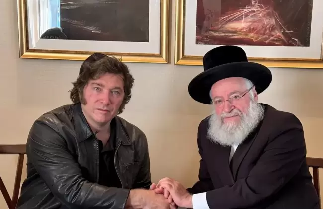 Javier Milei junto al rabino Osher Vai.