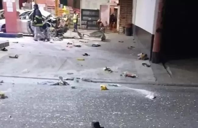 Los paquetes de cocana quedaron tirados en la calle de la ciudad de Orn, Salta